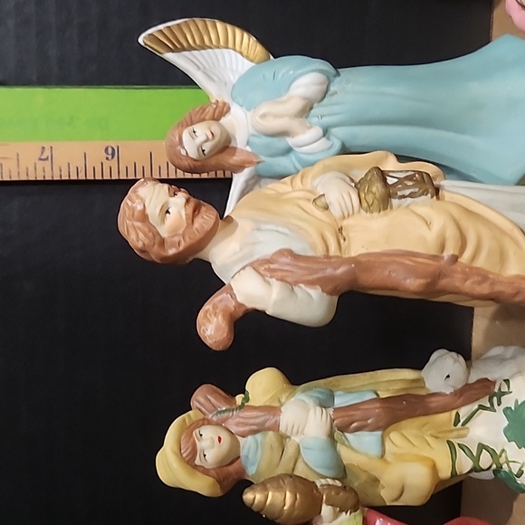 VTG 11-Piece Hand-Painted Porcelain Nativity Set, Baby Jesus Christmas Religious - Picture 7 of 12